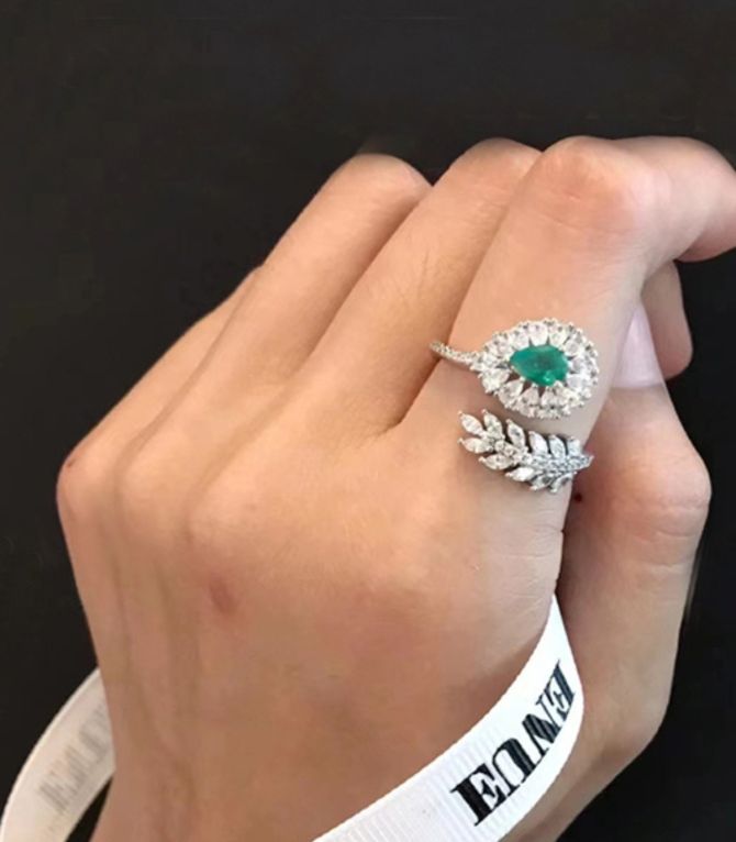 Anillo plata con zirconias