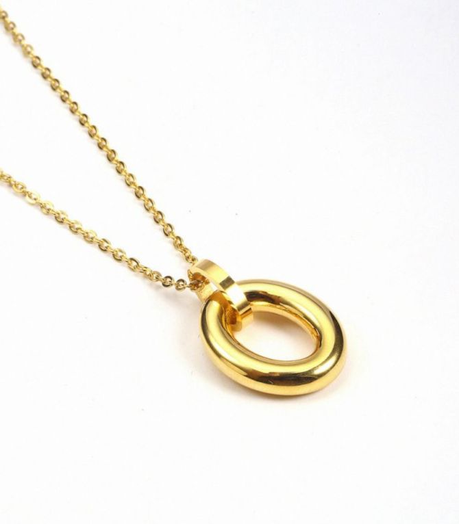 Collar dorado oval