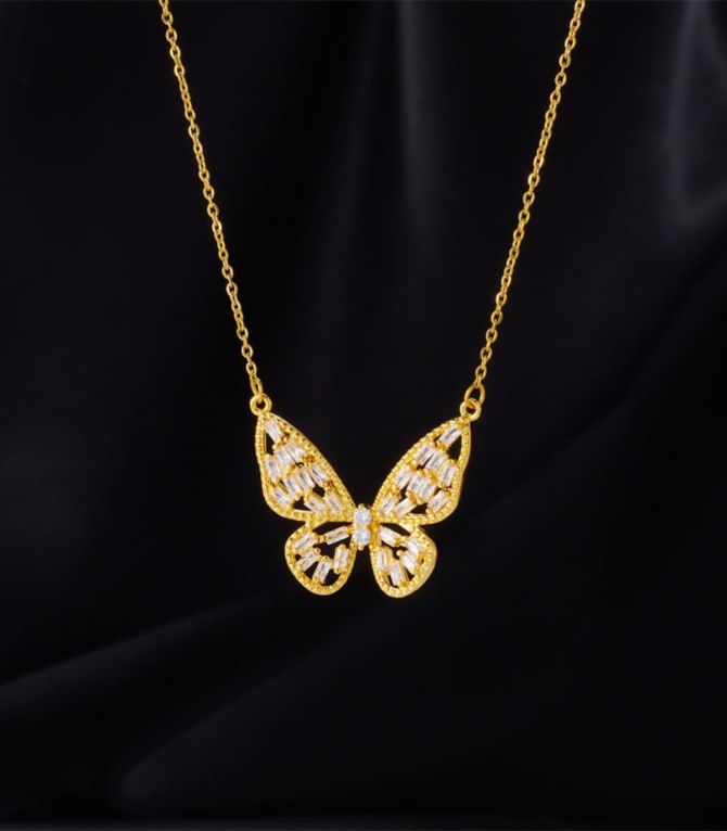 Collar gold butterfly