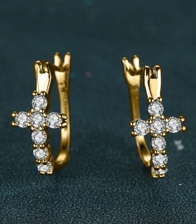 Aretes gold zirconium cross