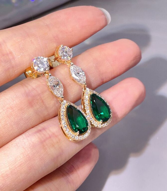 Aretes green diamond