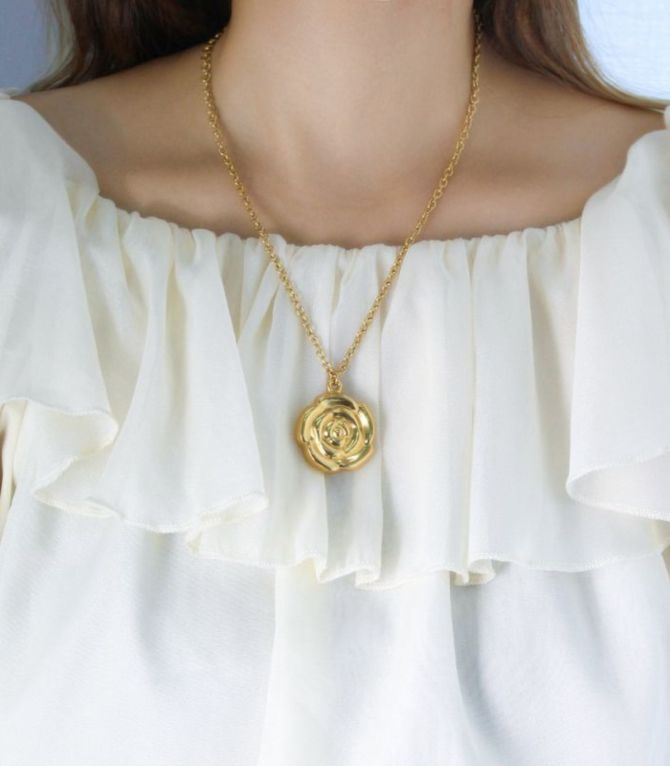 Collar gold steel rose