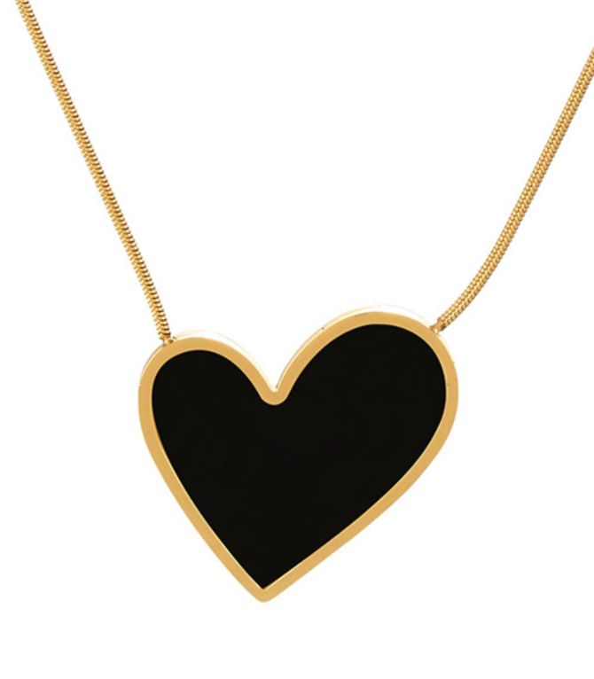 Collar corazón negro dorado