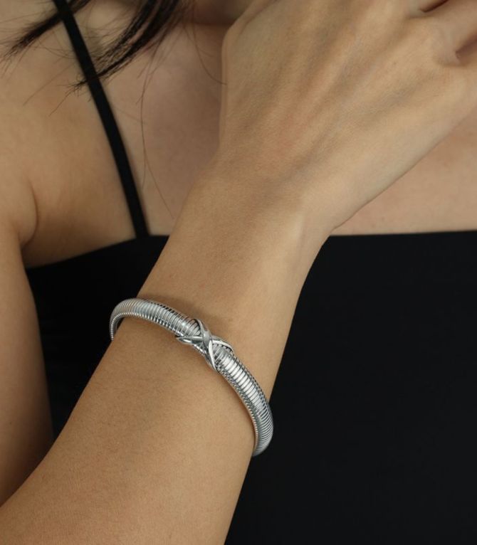 Brazalete plata cruz