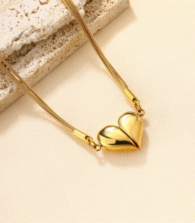 Collar love gold