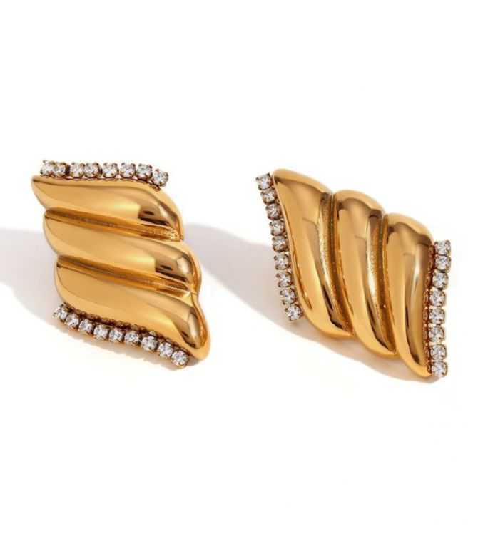 Aretes geometric stud