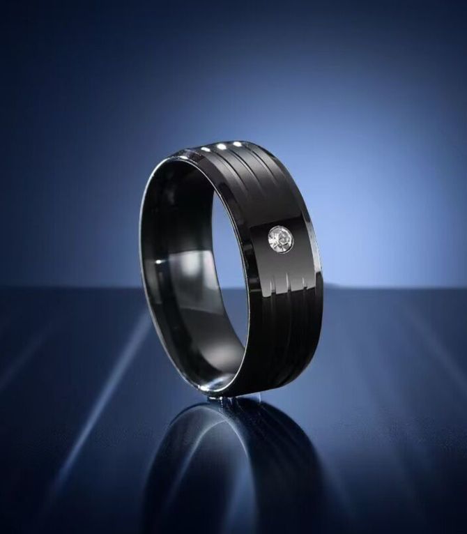 Anillo hombre negro zirconia 10