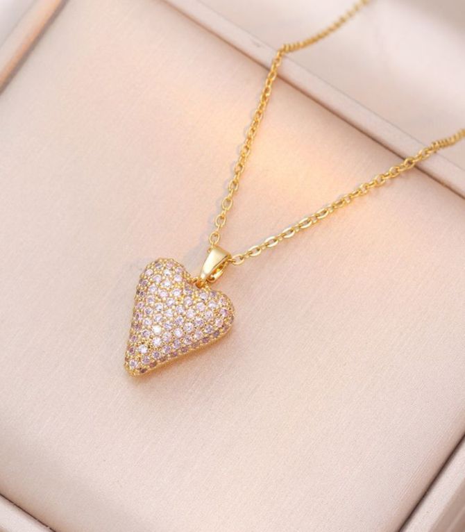 Collar diamond love