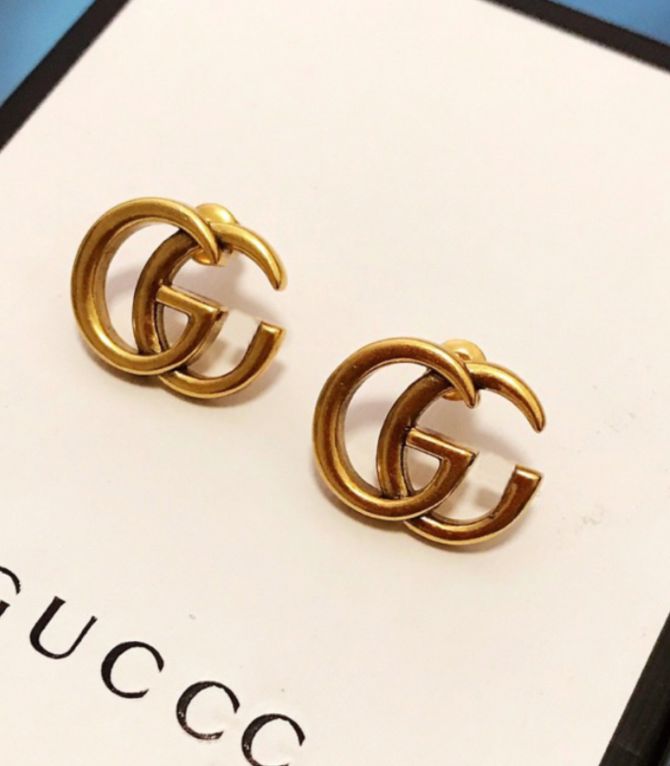 Aretes GG oro viejo