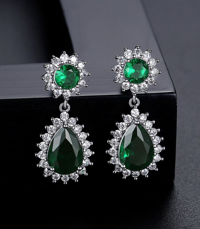 Aretes green diamond drop