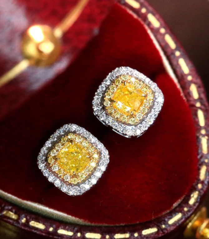 Aretes yellow diamond square