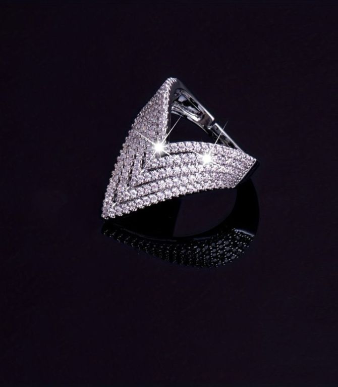 Anillo silver diamond triangle