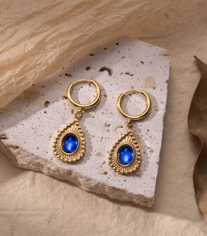 Aretes blue drop shape