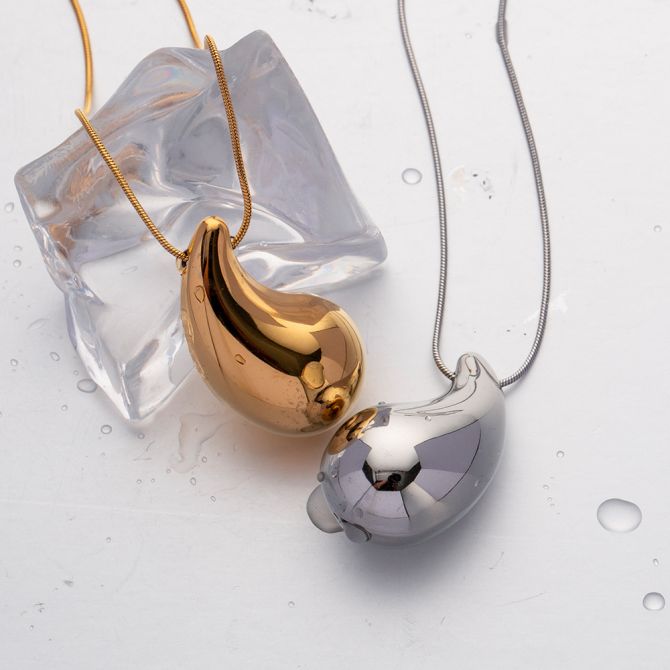 Collar gold water drop