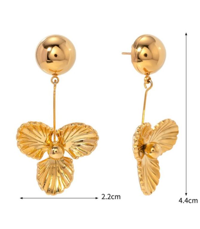 Aretes dorados pétalos