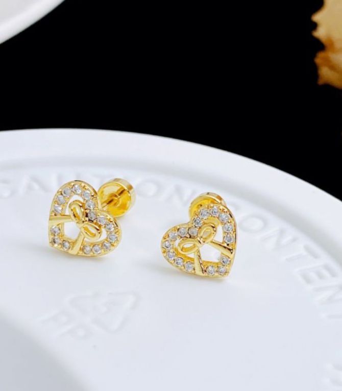 Aretes mini corazón zirconias