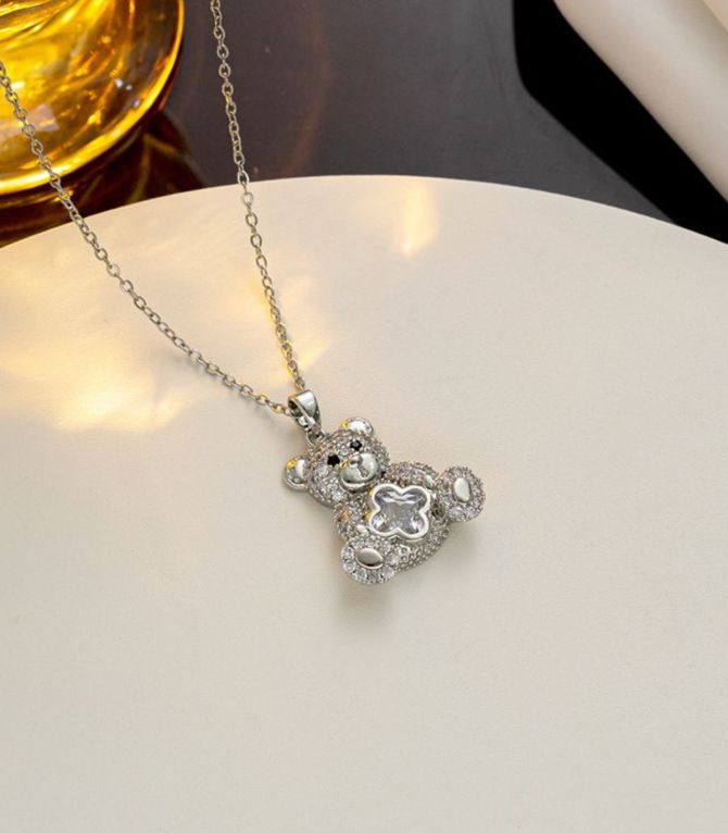 Collar silver clover bear