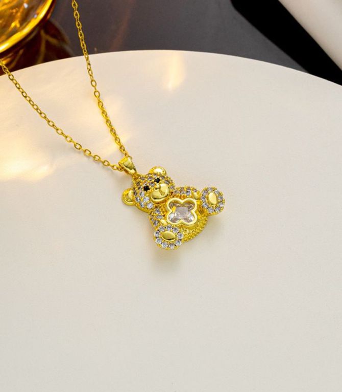 Collar gold clover bear