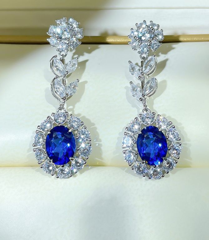 Aretes blue oval zirconias