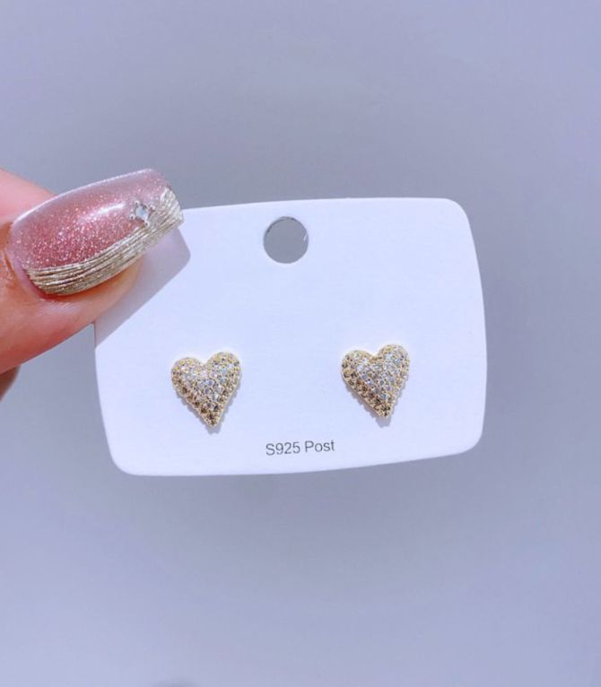 Aretes corazón con zirconias