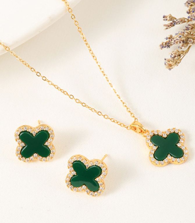 Set collar y aretes clover verde