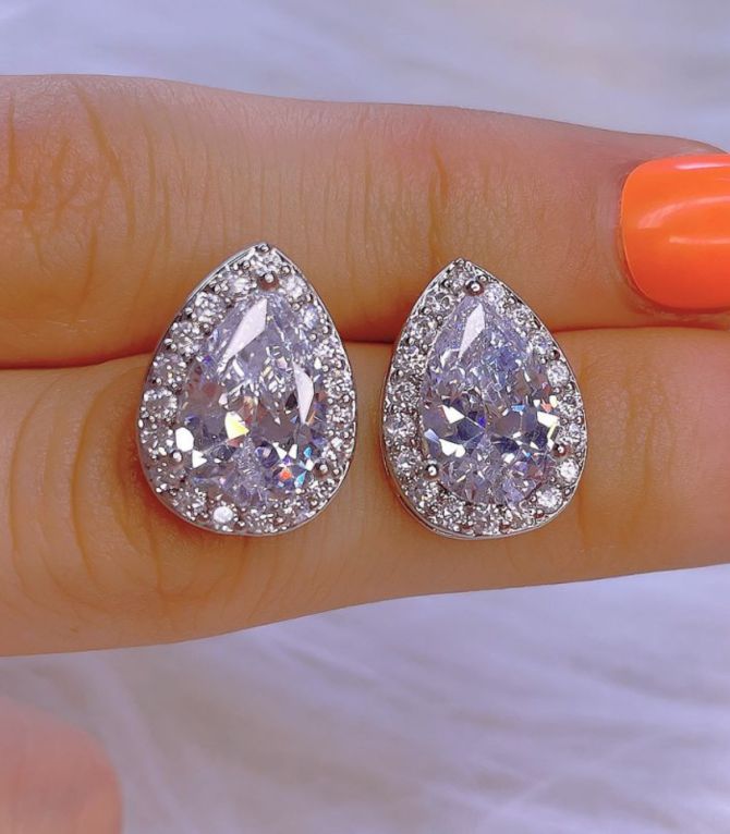 Aretes diamond teardrop