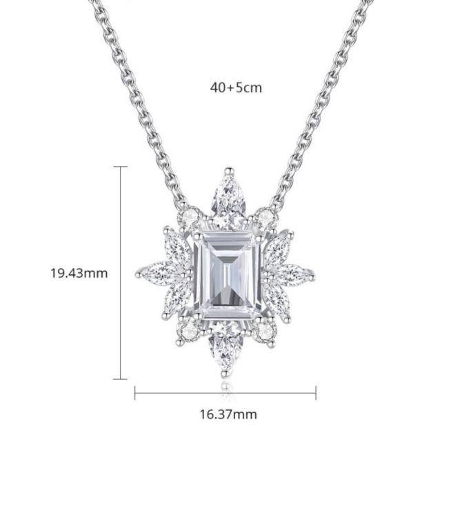 Collar silver diamond square