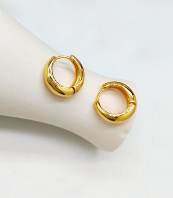 Aretes gold geometric oval