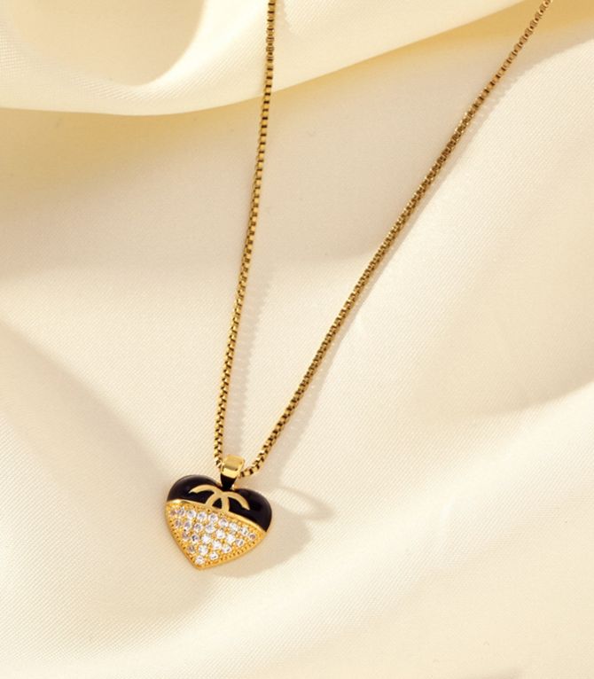 Collar gold diamond heart