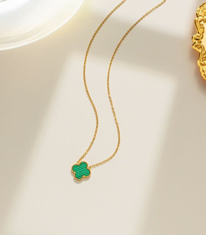 Collar clover gold verde