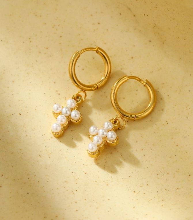 Aretes pearl cross hoop