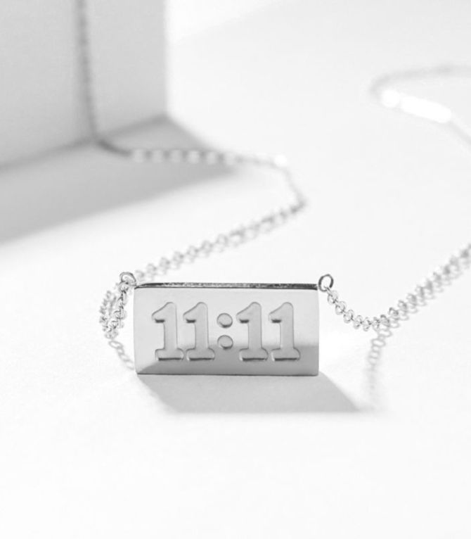 Collar silver rectangular 11:11