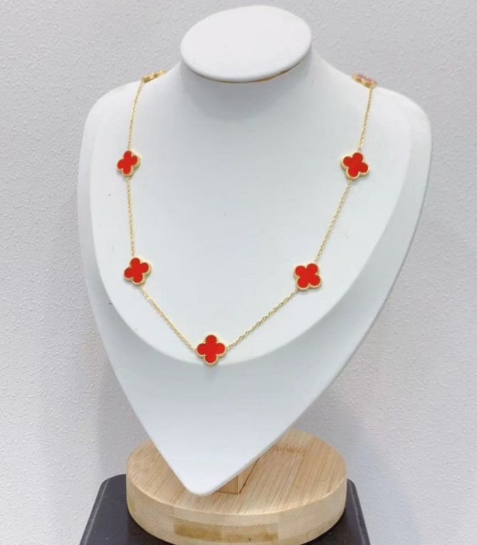 Collar 7 clover rojo