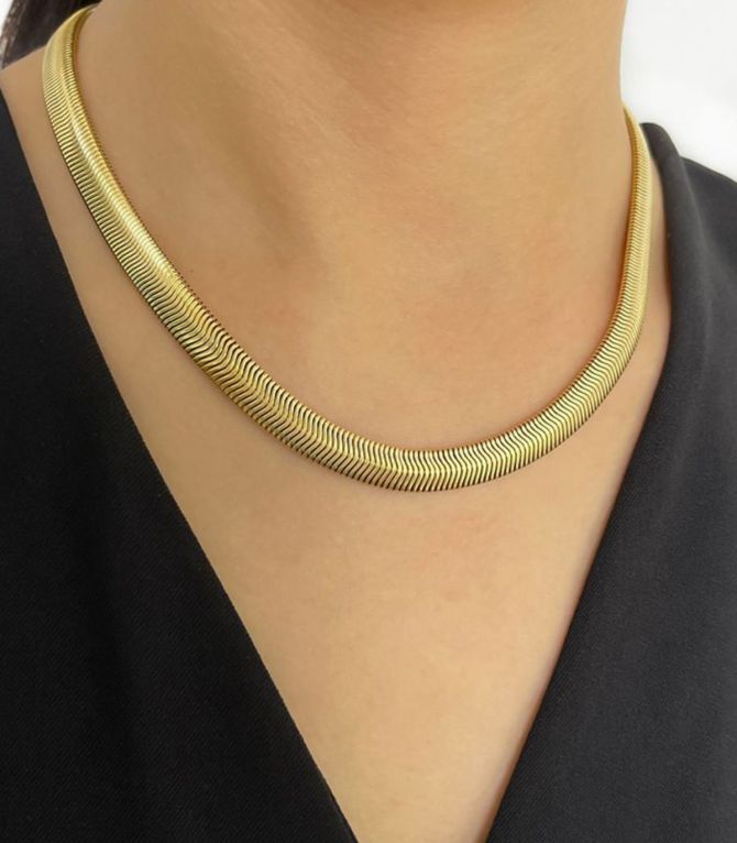 Collar gold snake bone