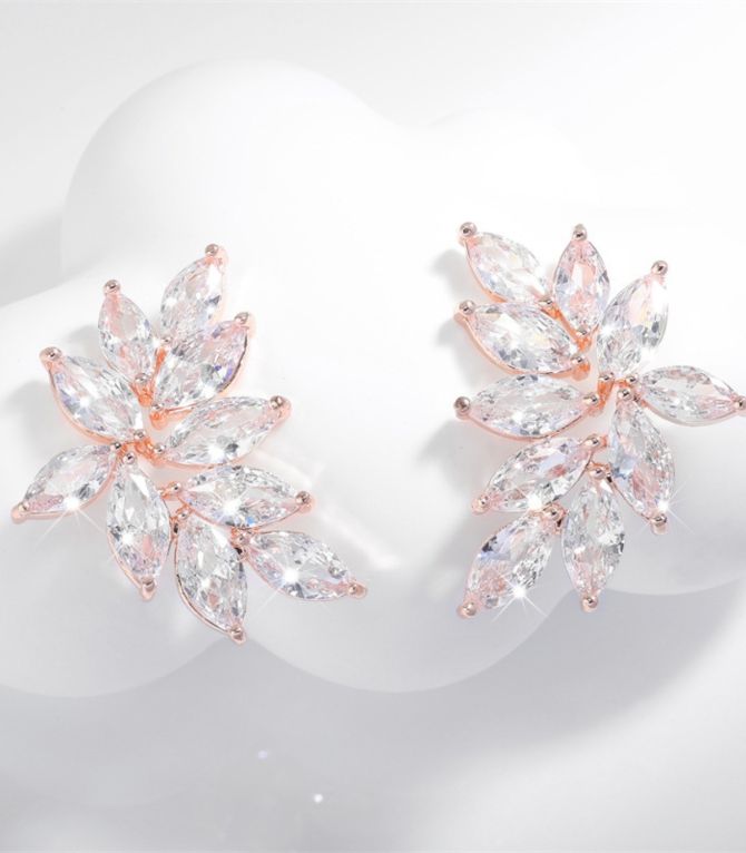 Aretes rose gold leaf diamonds