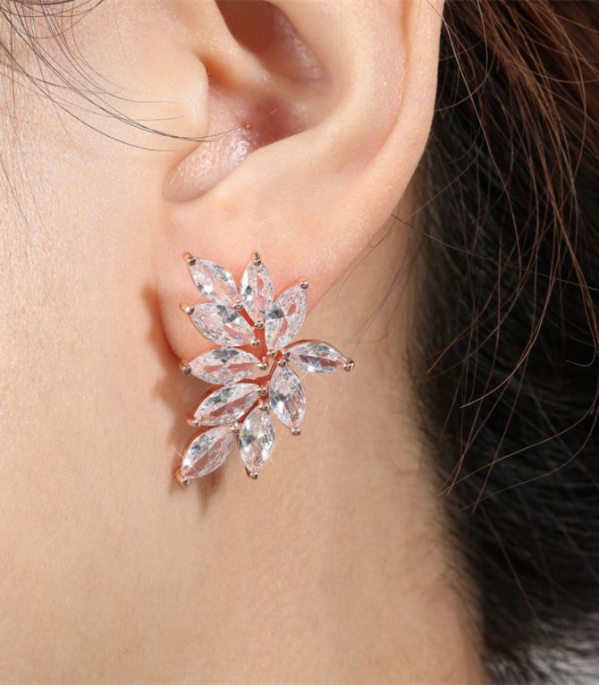 Aretes rose gold leaf diamonds