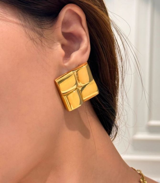 Aretes gold square