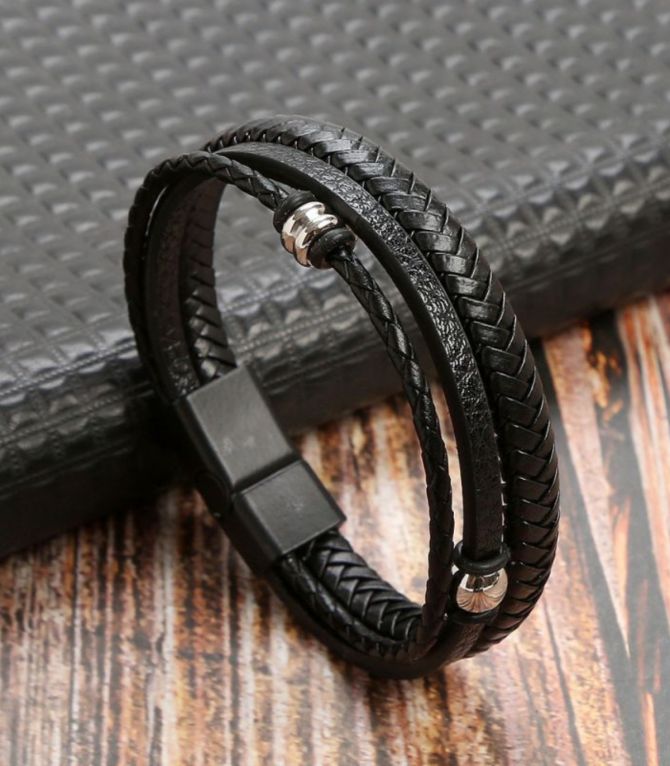 Brazalete black cowhide braided