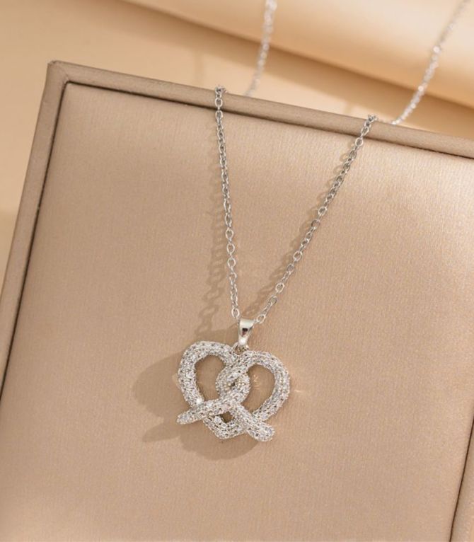 Collar silver diamond heart