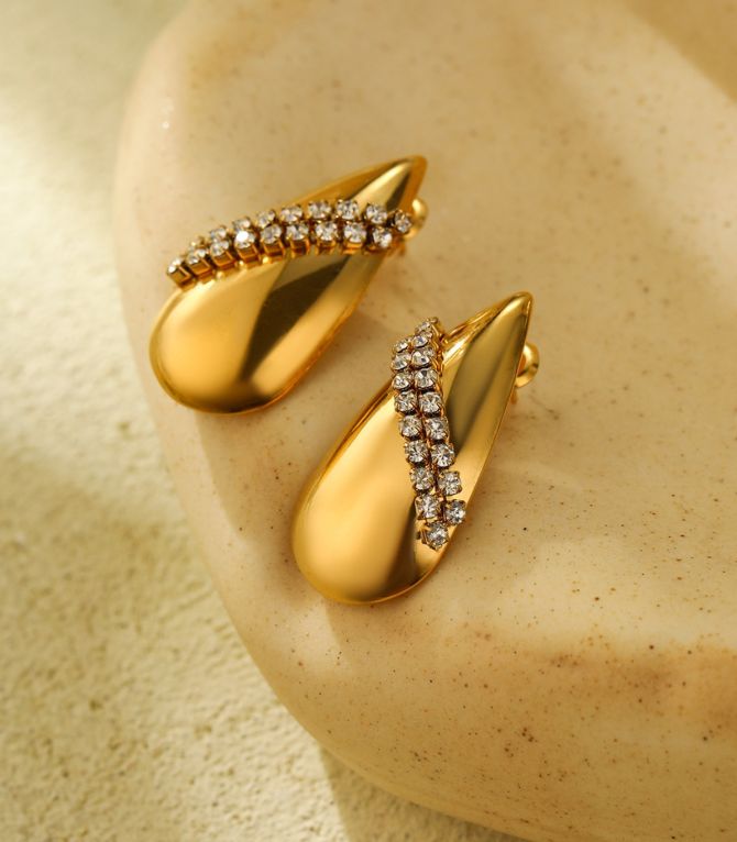 Aretes diamond teardrop