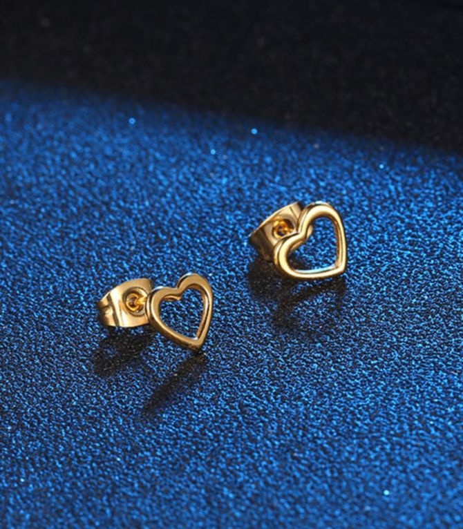 Aretes mini corazón