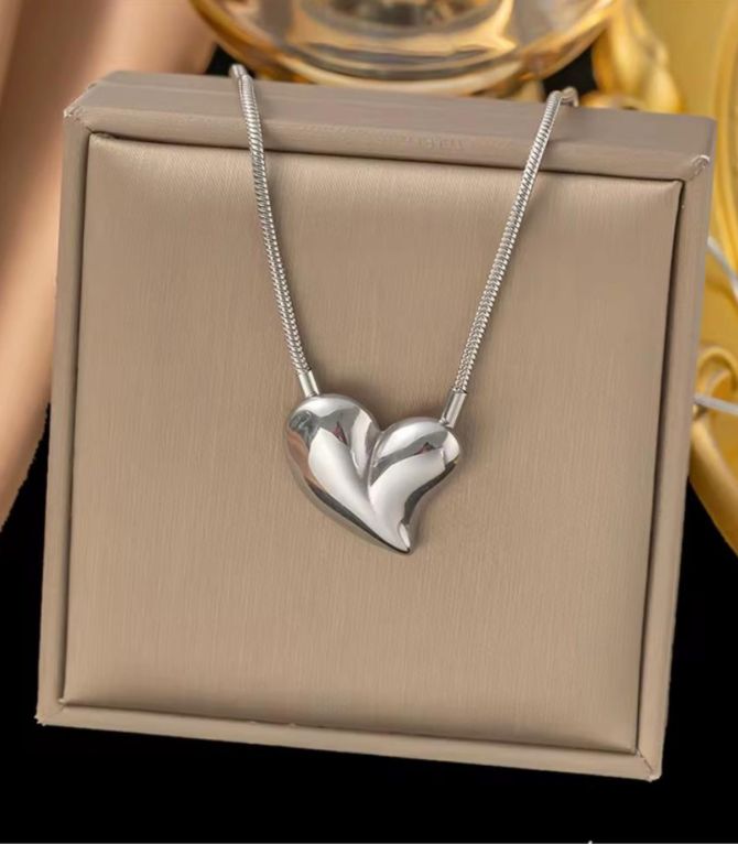 Collar silver heart