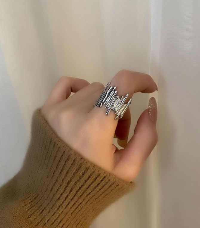 Anillo plata irregular