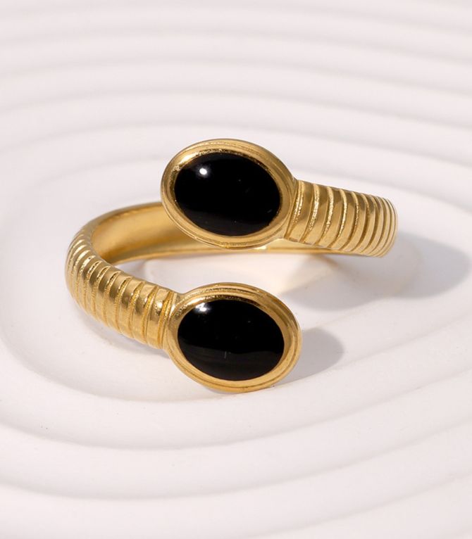Anillo black oval