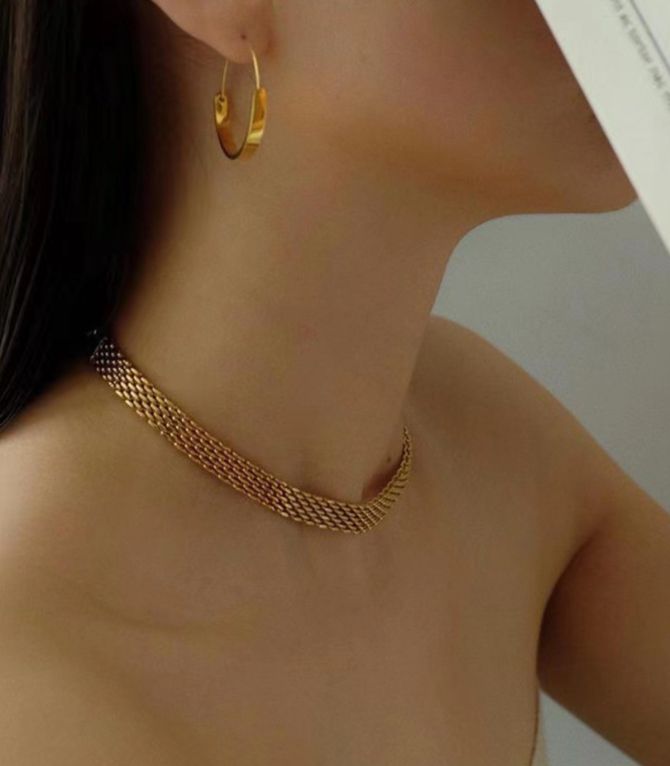 Collar braided