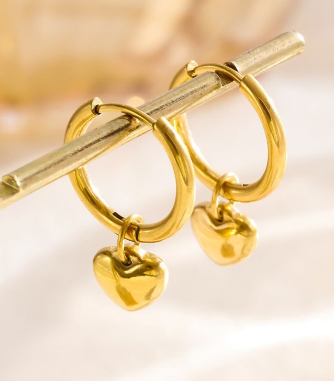Aretes argolla y corazón