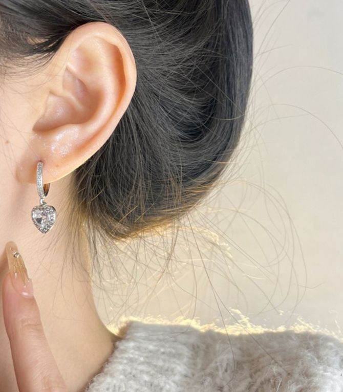 Aretes diamond heart hoop