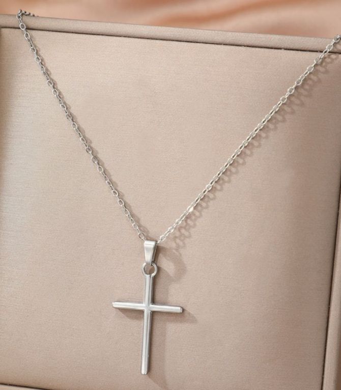 Collar silver cross