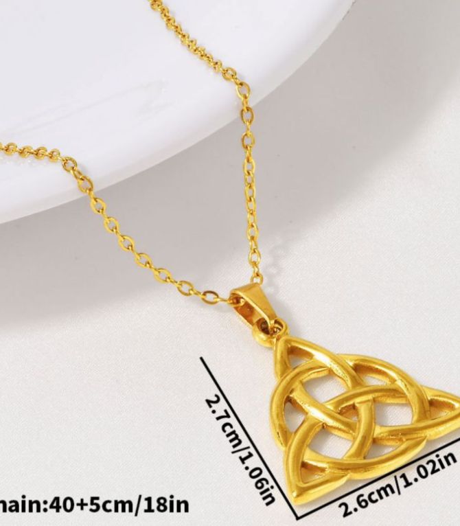 Collar gold triangle