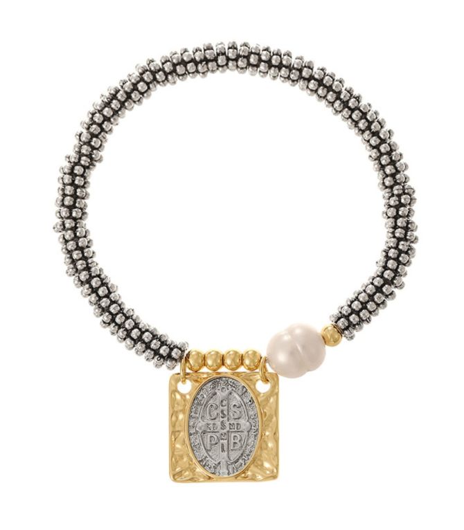 Brazalete square portrait